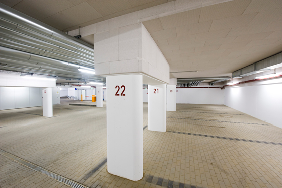 Подземен паркинг