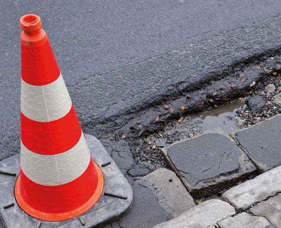 Creteo®Gala CC 608 rapid – нова технология за бързо и трайно запълване на дупки в асфалта