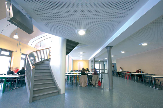 Гипсови плоскости с красив дизайн за по-чист въздух Knauf Cleaneo® Akustik