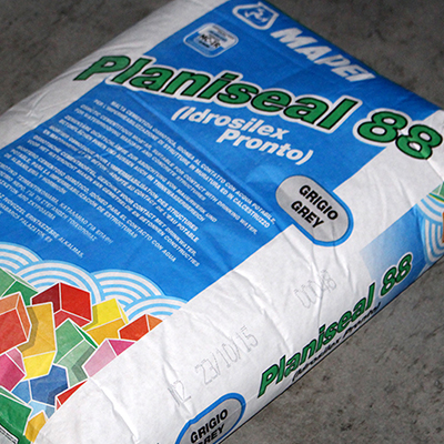 Осмотичен разтвор Planiseal 88 на циментова основа за хидроизолация
