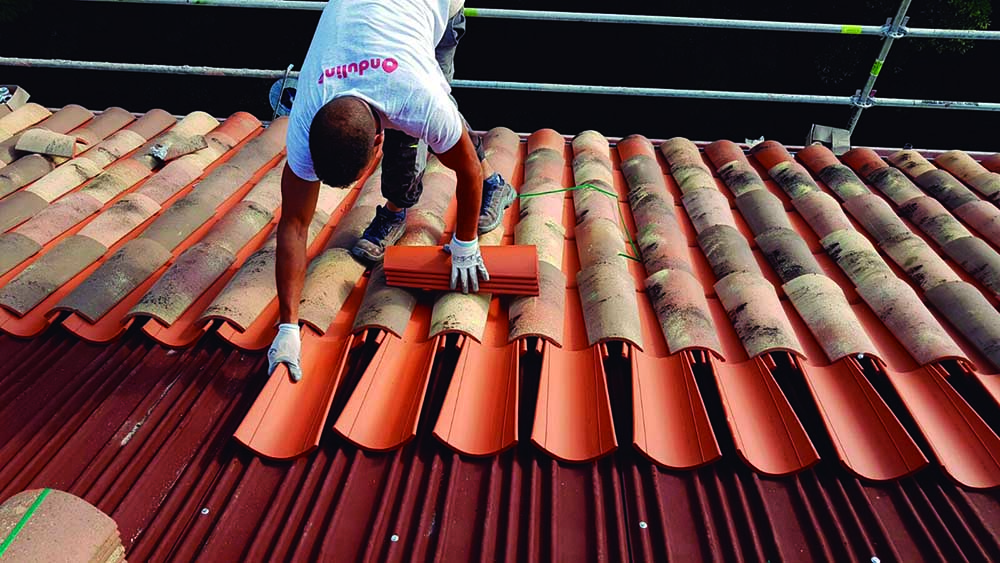 Система “Ондулин под керемида” – надеждност, стил, комфорт